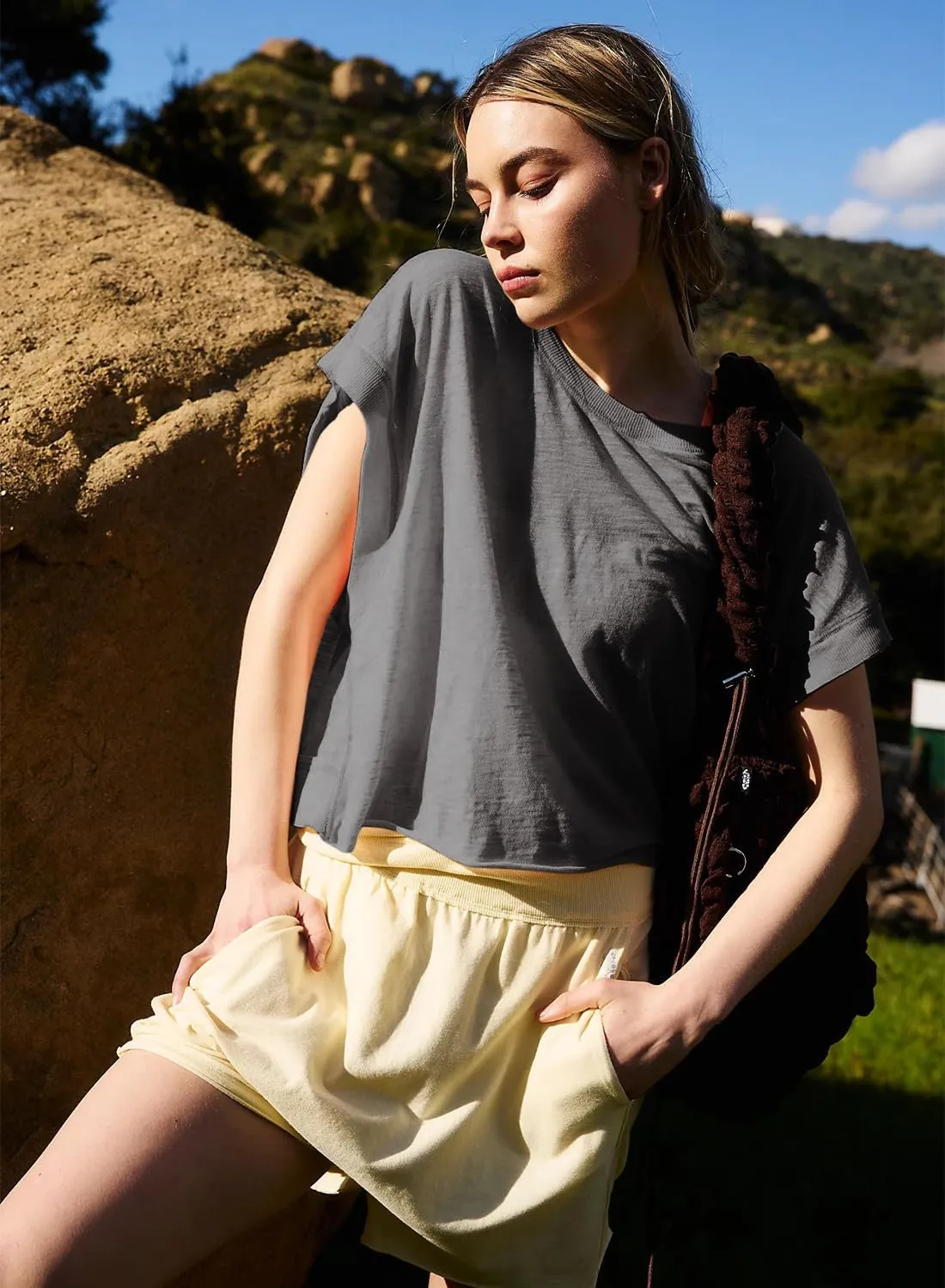 Women Short Sleeve Workout Shirts Open Back Tops Casual Yoga Y2k Athletic Gym Slouchy Crop Running Tees